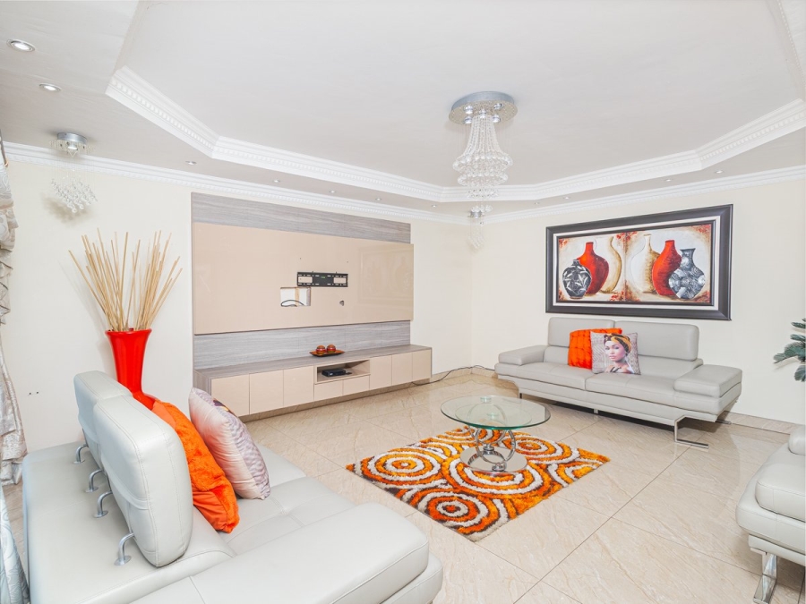 4 Bedroom Property for Sale in Xanadu North West